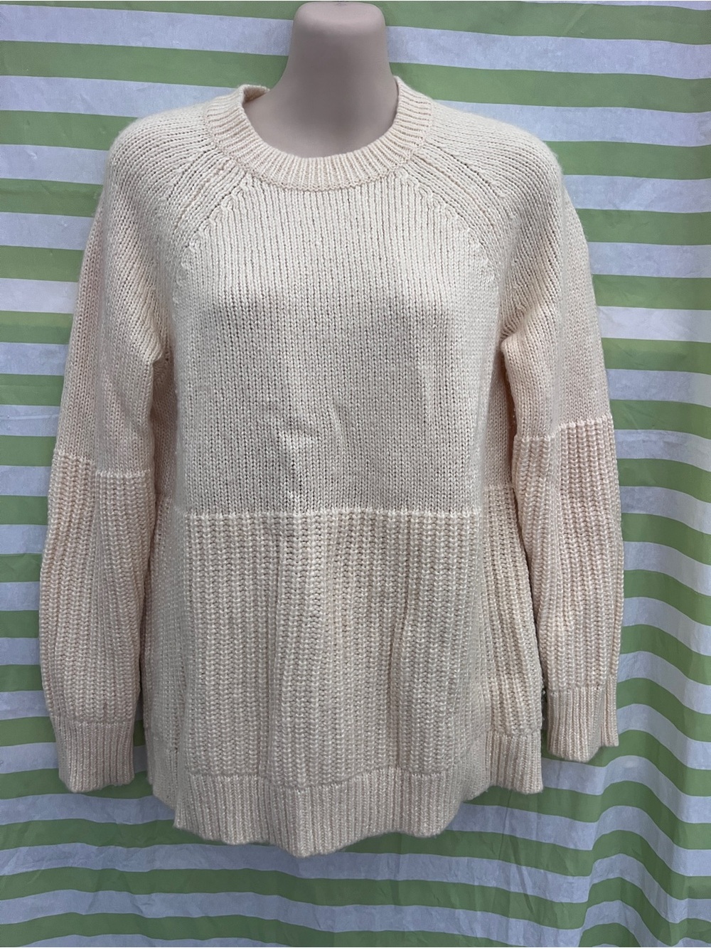 Banana Republic Cream Ribbed Crewneck Sweater